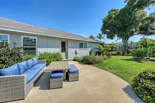 6988 Country Lakes Cir, Sarasota, FL 34243 - Photo 45