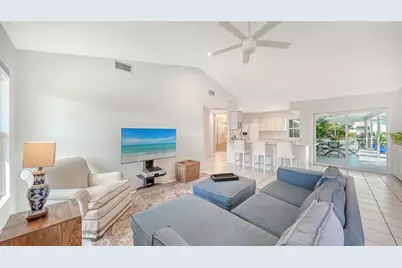 6988 Country Lakes Circle, Sarasota, FL 34243 - Photo 19
