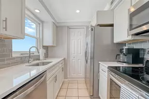 1255 Tarpon Center Dr, Venice, FL 34285 - Photo 21