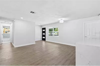 1016 71st Street NW, Bradenton, FL 34209 - Photo 9