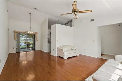 5657 29th Street Circle E, Bradenton, FL 34203 - Photo 7