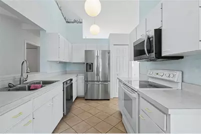 5657 29th Street Circle E, Bradenton, FL 34203 - Photo 11