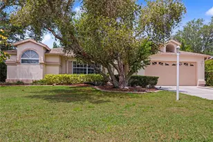 5657 29th St Cir E, Bradenton, FL 34203 - Photo 3