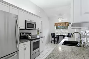 2404 50th Dr E, Bradenton, FL 34203 - Photo 17