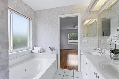 2404 50th Drive E, Bradenton, FL 34203 - Photo 29