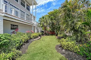 3040 Gulf of Mexico Dr, Longboat Key, FL 34228 - Photo 11