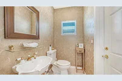 3040 Gulf Of Mexico Drive #3, Longboat Key, FL 34228 - Photo 31