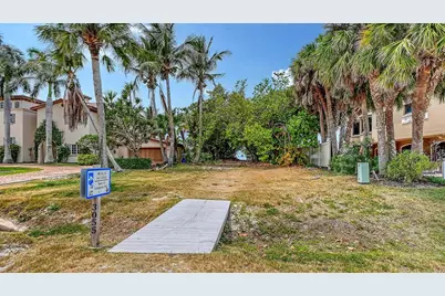 3040 Gulf Of Mexico Drive #3, Longboat Key, FL 34228 - Photo 77