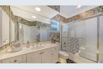 3040 Gulf Of Mexico Drive #3, Longboat Key, FL 34228 - Photo 53