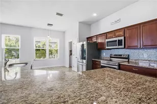 5104 52nd Ave W, Bradenton, FL 34210 - Photo 5