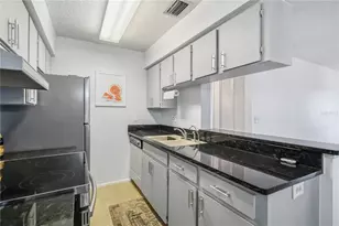 2715 72nd St Ct W, Bradenton, FL 34209 - Photo 11
