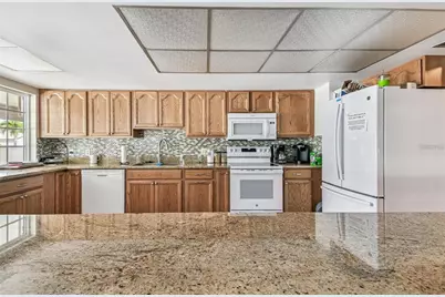 2715 72nd Street Court W, Bradenton, FL 34209 - Photo 33