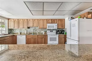 2715 72nd St Ct W, Bradenton, FL 34209 - Photo 33