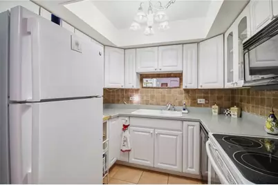 2901 26th St W #408, Bradenton, FL 34205 - Photo 5