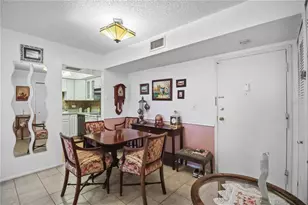 2901 26th St W, Bradenton, FL 34205 - Photo 3