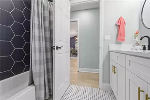 8712 53rd Ave W, Bradenton, FL 34210 - Photo 29