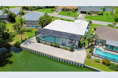 8712 53rd Avenue W, Bradenton, FL 34210 - Photo 5