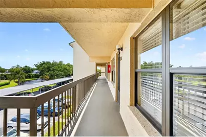 505 30th Avenue W #E303, Bradenton, FL 34205 - Photo 5