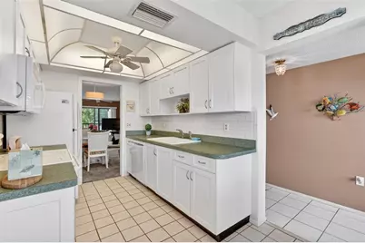 505 30th Avenue W #E303, Bradenton, FL 34205 - Photo 11