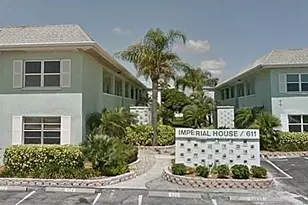 611 Gulf Dr N, Bradenton Beach, FL 34217 - Photo 1