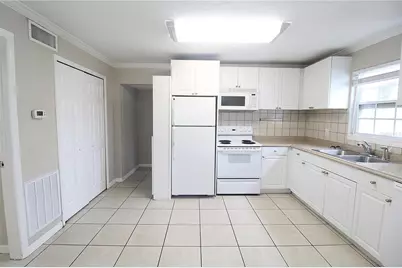 1638 Redwood Street #1, Sarasota, FL 34231 - Photo 3
