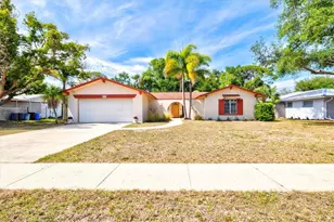 6533 Bowline Dr, Sarasota, FL 34231 - Photo 3