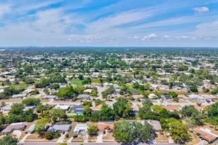 6533 Bowline Dr, Sarasota, FL 34231 - Photo 61
