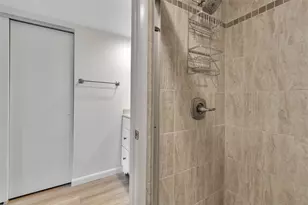 5224 Lake Village Dr, Sarasota, FL 34235 - Photo 25