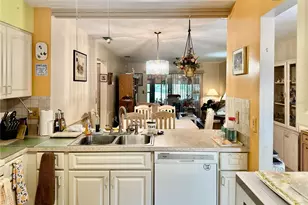 3332 Tallywood Ct, Sarasota, FL 34237 - Photo 11