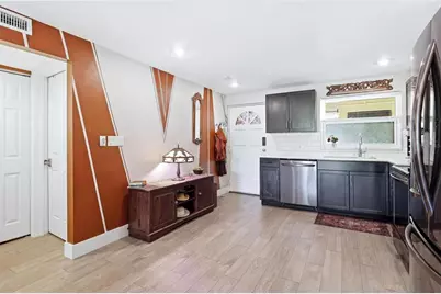 1650 Pine Tree Lane #103, Sarasota, FL 34236 - Photo 15