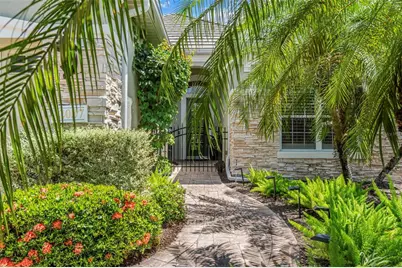 12037 Thornhill Court, Lakewood Ranch, FL 34202 - Photo 5