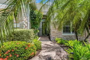12037 Thornhill Ct, Lakewood Ranch, FL 34202 - Photo 5
