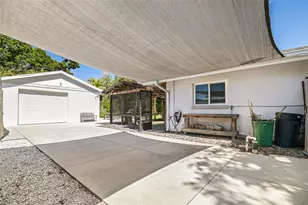 2747 Jefferson Cir, Sarasota, FL 34239 - Photo 35