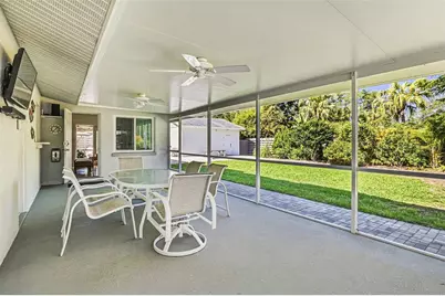 2747 Jefferson Circle, Sarasota, FL 34239 - Photo 31