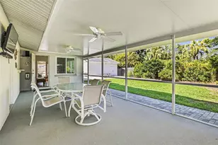 2747 Jefferson Cir, Sarasota, FL 34239 - Photo 31