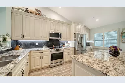8750 Olde Hickory Avenue #9305, Sarasota, FL 34238 - Photo 21