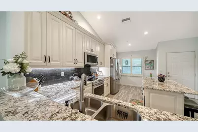 8750 Olde Hickory Avenue #9305, Sarasota, FL 34238 - Photo 19
