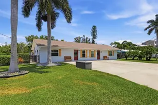 10121 46th Ave W, Bradenton, FL 34210 - Photo 1