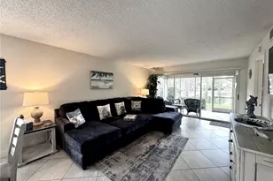 4377 Longmeadow, Sarasota, FL 34235 - Photo 5