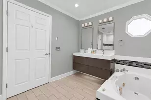 2300 Avenue B, Bradenton Beach, FL 34217 - Photo 27