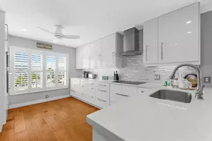 2300 Avenue B, Bradenton Beach, FL 34217 - Photo 11