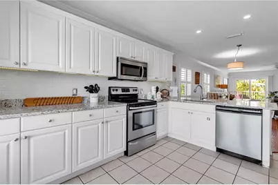 2300 Avenue B, Bradenton Beach, FL 34217 - Photo 43