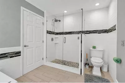 2300 Avenue B, Bradenton Beach, FL 34217 - Photo 29
