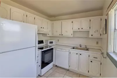 302 Canton Court #59, Sun City Center, FL 33573 - Photo 11