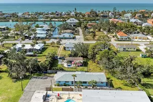 401 Shore Rd, Nokomis, FL 34275 - Photo 3