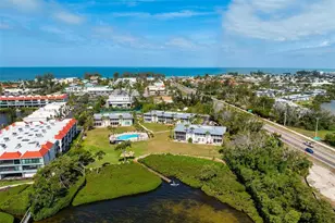 711 Manatee Ave, Holmes Beach, FL 34217 - Photo 23