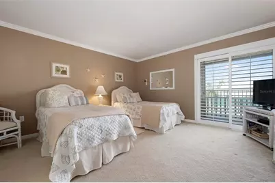 711 Manatee Avenue, Holmes Beach, FL 34217 - Photo 19