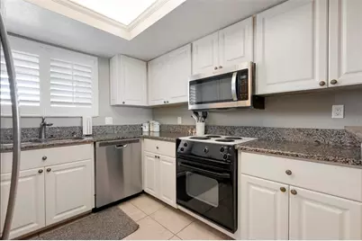 711 Manatee Avenue, Holmes Beach, FL 34217 - Photo 11