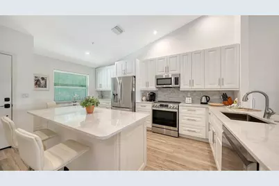 8735 Olde Hickory Avenue #8308, Sarasota, FL 34238 - Photo 9