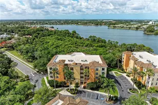 6482 Water Crest Way, Lakewood Ranch, FL 34202 - Photo 35